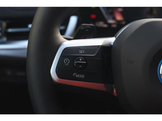 BMW X1 xDrive30e High Executive M Sport Automaat / Panoramadak / Trekhaak / Sportstoelen / M Adaptief on... ActivLease financial lease