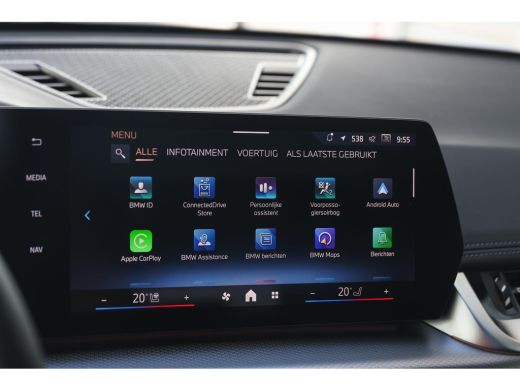 BMW X1 xDrive30e High Executive M Sport Automaat / Panoramadak / Trekhaak / Sportstoelen / M Adaptief on... ActivLease financial lease