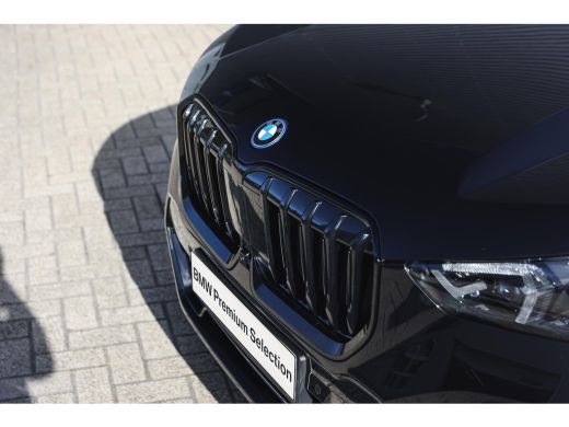 BMW X1 xDrive30e High Executive M Sport Automaat / Panoramadak / Trekhaak / Sportstoelen / M Adaptief on... ActivLease financial lease