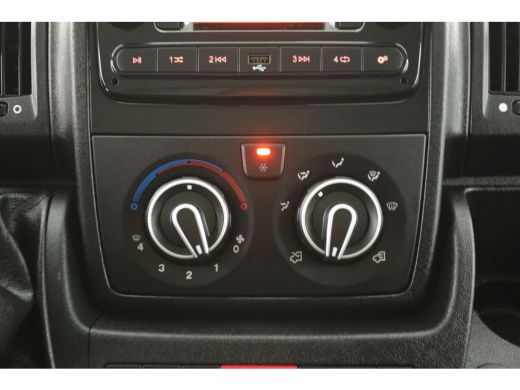 Fiat Ducato 2.2D 140PK | Opel Movano | Bakwagen | Laadklep | Laadbak | 3-Zits | Airco | Cruise ActivLease financial lease