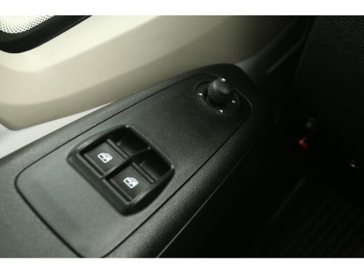 Fiat Ducato 2.2D 140PK | Opel Movano | Bakwagen | Laadklep | Laadbak | 3-Zits | Airco | Cruise ActivLease financial lease