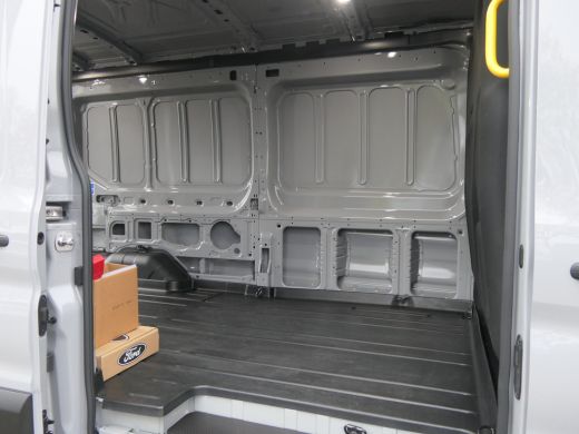 Ford E-Transit 350 L3H2 Trend 68 kWh | PRO Power Stopcontacten | Adaptive Cruise | BLIS | 360 Camera | Lichtmeta... ActivLease financial lease