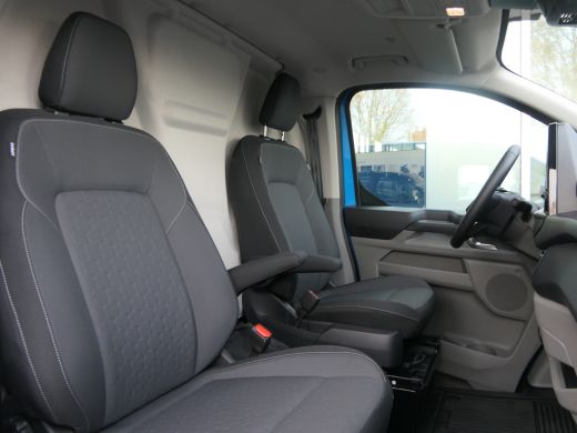 Ford E-Transit Custom 320 L2H1 Limited 65 kWh | Sortimo Inrichting ! | Trekhaak | Adaptive Cruise | BLIS | Stoelverwarm... ActivLease financial lease