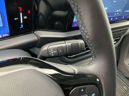 Ford E-Transit Custom 320 L2H1 Limited 65 kWh | Trekhaak | Adaptive Cruise | BLIS | Verwarmde Voorruit | Navigatie | Ca... ActivLease financial lease