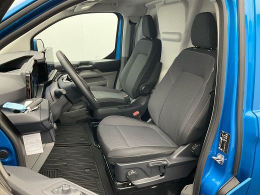 Ford E-Transit Custom 320 L2H1 Limited 65 kWh | Trekhaak | Adaptive Cruise | BLIS | Verwarmde Voorruit | Navigatie | Ca... ActivLease financial lease