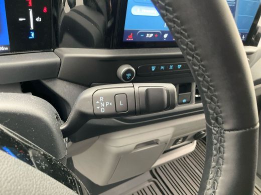 Ford E-Transit Custom 320 L2H1 Limited 65 kWh | Trekhaak | BLIS | Adaptive Cruise | Navigatie | LED | Keyless | Stoelve... ActivLease financial lease