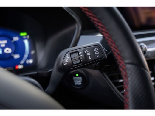 Ford Kuga 2.5 PHEV ST-Line | Camera | Stoel/stuur/voorruit verwarming | Navi | Apple Carplay/Android Auto |... ActivLease financial lease