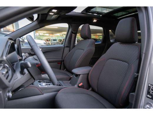 Ford Kuga 2.5 PHEV ST-Line | Elektrisch panorama-dak | Camera | Stoel/stuur/voorruit verwarming | Apple Car... ActivLease financial lease