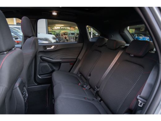 Ford Kuga 2.5 PHEV ST-Line | Elektrisch panorama-dak | Camera | Stoel/stuur/voorruit verwarming | Apple Car... ActivLease financial lease