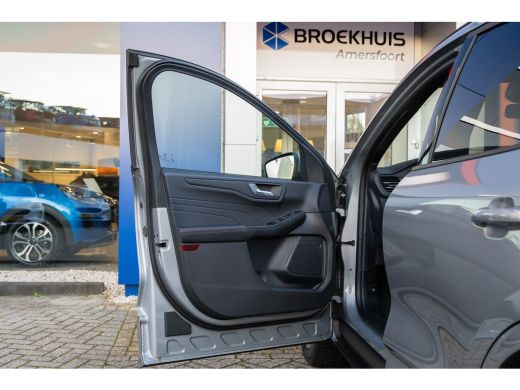 Ford Kuga 2.5 PHEV ST-Line | Elektrisch panorama-dak | Camera | Stoel/stuur/voorruit verwarming | Apple Car... ActivLease financial lease