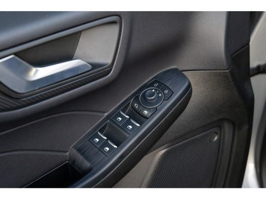 Ford Kuga 2.5 PHEV ST-Line | Elektrisch panorama-dak | Camera | Stoel/stuur/voorruit verwarming | Apple Car... ActivLease financial lease