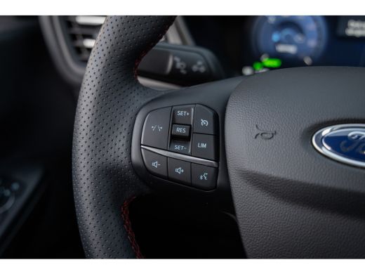 Ford Kuga 2.5 PHEV ST-Line | Elektrisch panorama-dak | Camera | Stoel/stuur/voorruit verwarming | Apple Car... ActivLease financial lease