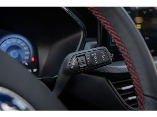 Ford Kuga 2.5 PHEV ST-Line | Elektrisch panorama-dak | Camera | Stoel/stuur/voorruit verwarming | Apple Car... ActivLease financial lease