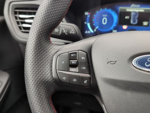 Ford Kuga 2.5 PHEV ST-Line | Winter Pack | Camera | Cruise Control | Carplay | Navigatie ActivLease financial lease