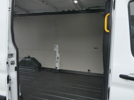 Ford Transit 350 2.0 TDCI L3H2 Trend | Trekhaak | Navigatie | Stoelverwarming | Verwarmde Voorruit | Elektrisc... ActivLease financial lease