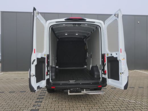 Ford Transit 350 2.0 TDCI L3H2 Trend | Navigatie | Trekhaak | Elektrische Stoel | Stoelverwarming | Bijrijders... ActivLease financial lease