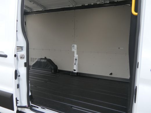 Ford Transit 350 2.0 TDCI L3H2 Trend | Navigatie | Trekhaak | Elektrische Stoel | Stoelverwarming | Bijrijders... ActivLease financial lease