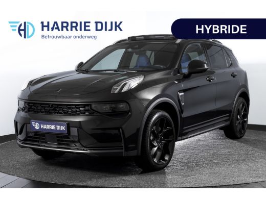 Lynk & Co 01 1.5 PHEV 261PK MY23 | Black pakket |  Donkere hemel | 360 Camera | 7.4 kWh Boordlader | S/K-panod...