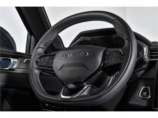 Lynk & Co 01 1.5 PHEV 261PK MY23 | Black pakket |  Donkere hemel | 360 Camera | 7.4 kWh Boordlader | S/K-panod... ActivLease financial lease