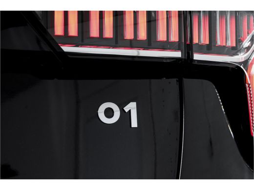 Lynk & Co 01 1.5 PHEV 261PK MY23 | Black pakket |  Donkere hemel | 360 Camera | 7.4 kWh Boordlader | S/K-panod... ActivLease financial lease