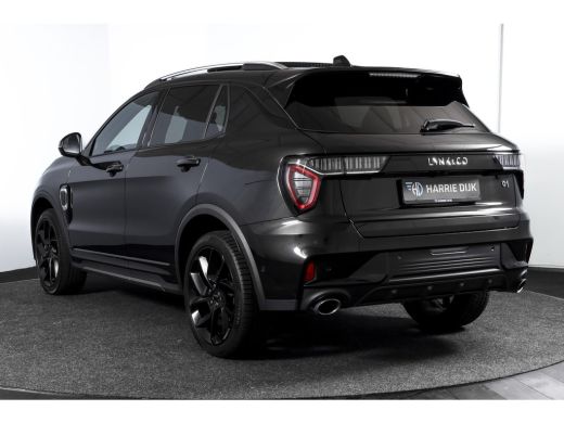 Lynk & Co 01 1.5 PHEV 261PK MY23 | Black pakket |  Donkere hemel | 360 Camera | 7.4 kWh Boordlader | S/K-panod... ActivLease financial lease