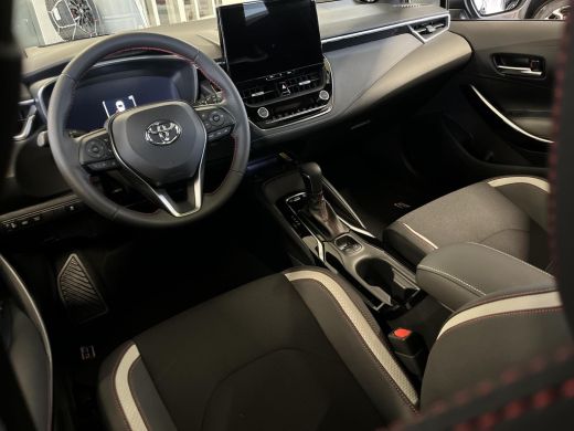 Toyota Corolla Hybrid 180 GR Sport Plus Pack | Uit voorraad leverbaar | ActivLease financial lease