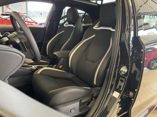 Toyota Corolla Hybrid 180 GR Sport Plus Pack | Uit voorraad leverbaar | ActivLease financial lease