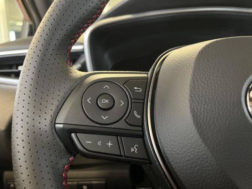 Toyota Corolla Hybrid 180 GR Sport Plus Pack | Uit voorraad leverbaar | ActivLease financial lease