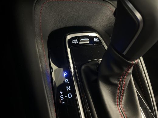 Toyota Corolla Hybrid 180 GR Sport Plus Pack | Uit voorraad leverbaar | ActivLease financial lease