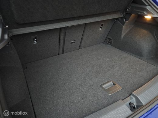 Volkswagen T-Roc 1.5 TSI 3x R-Line Panorama/Black style/Camera ActivLease financial lease