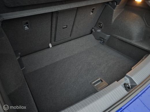 Volkswagen T-Roc 1.5 TSI 3x R-Line Panorama/Black style/Camera ActivLease financial lease