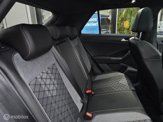 Volkswagen T-Roc 1.5 TSI 3x R-Line Panorama/Black style/Camera ActivLease financial lease