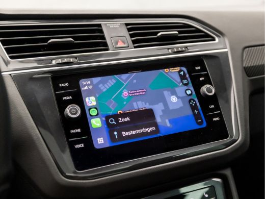 Volkswagen Tiguan 1.5 TSI R-Line 150Pk Automaat (2X R-LINE, PANORAMADAK, ALCANTARA, APPLE CARPLAY, STUUR/STOELVERWA... ActivLease financial lease