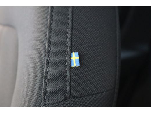 Volvo  XC40 T5 262PK Plug-In Hybrid Inscription 19" all season | Park Assist Pack | Climate Pack | Privacy glas ActivLease financial lease