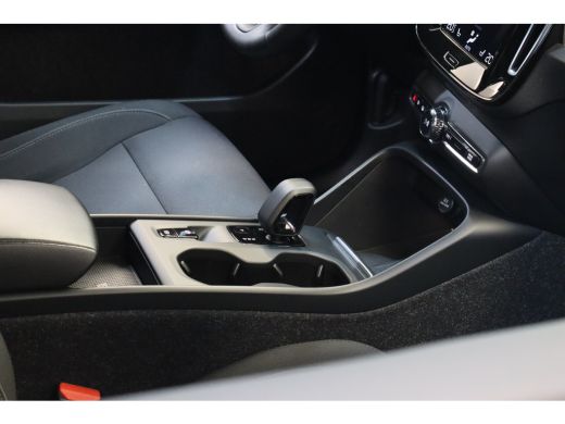 Volvo  XC40 T5 262PK Plug-In Hybrid Inscription 19" all season | Park Assist Pack | Climate Pack | Privacy glas ActivLease financial lease