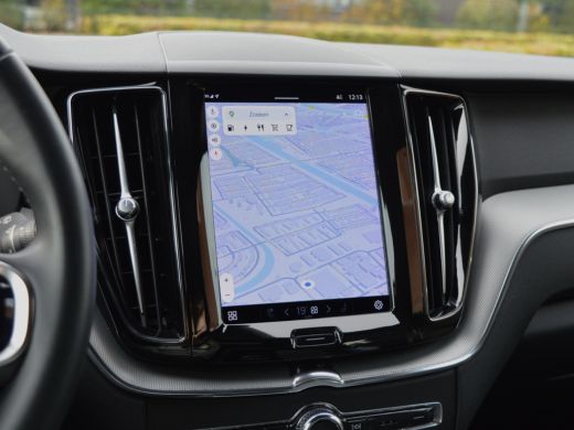 Volvo  XC60 2.0 T6 Recharge AWD R-Design ActivLease financial lease