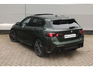 BMW 1 Serie 120 High Executive M Sport Automaat / Panoramadak / Sportstoelen / M Adaptief onderstel / Comfort...