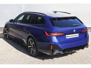 BMW 5 Serie Touring 530e M Sport Automaat / Trekhaak / Stoelventilatie / Comfort Access / Adaptieve LED / Par...
