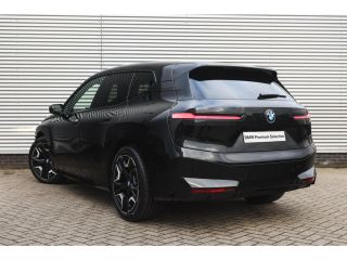 BMW iX xDrive50 High Executive / Panoramadak / Trekhaak / Adaptief onderstel / Soft-Close / Laserlight /...