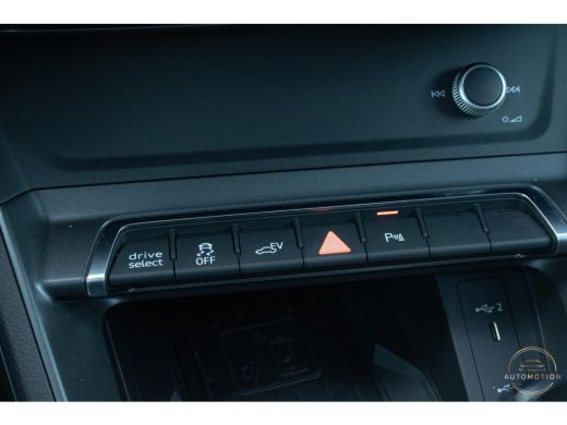 Audi Q3 45 TFSI e Adv. Ed. PANO MEMORY CAMERA SLINE ActivLease financial lease