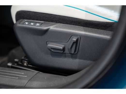 Fiat 600 1.2 145PK Hybrid La Prima | 8 Jaar garantie | Camera | Navigatie | Climate Controle | Lederen bek... ActivLease financial lease