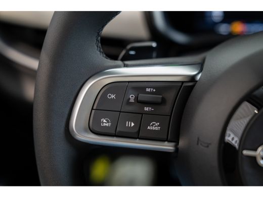 Fiat 600 1.2 145PK Hybrid La Prima | 8 Jaar garantie | Camera | Navigatie | Climate Controle | Lederen bek... ActivLease financial lease