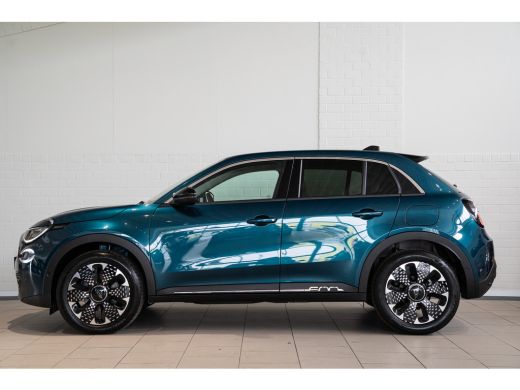 Fiat 600 1.2 145PK Hybrid La Prima | 8 Jaar garantie | Camera | Navigatie | Climate Controle | Lederen bek... ActivLease financial lease