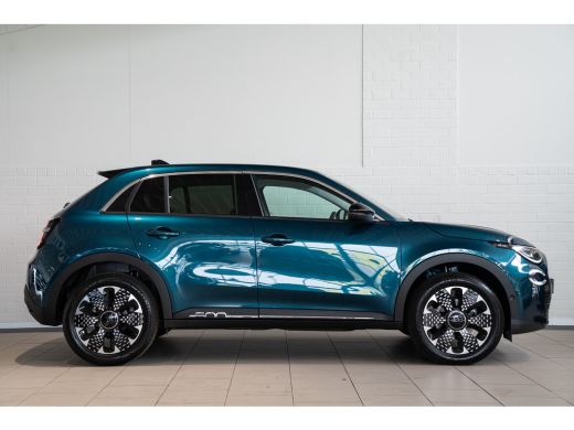 Fiat 600 1.2 145PK Hybrid La Prima | 8 Jaar garantie | Camera | Navigatie | Climate Controle | Lederen bek... ActivLease financial lease