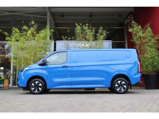 Ford E-Transit Custom E 340 L2H1 Trend RWD | Cruisecontrolsysteem (Cruisecontrol) | Met navigatiesysteem | Parkeerpiloo... ActivLease financial lease