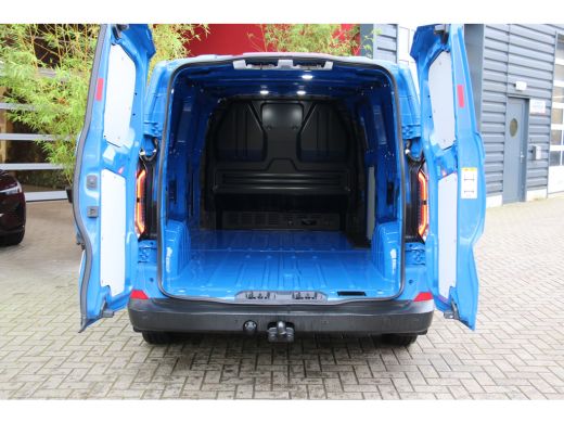 Ford E-Transit Custom E 340 L2H1 Trend RWD | Cruisecontrolsysteem (Cruisecontrol) | Met navigatiesysteem | Parkeerpiloo... ActivLease financial lease
