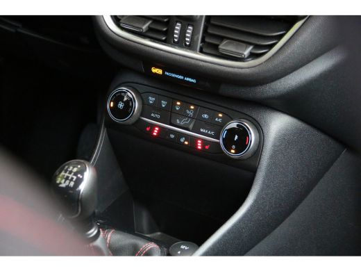 Ford Fiesta 1.0 EcoBoost Hybrid ST-Line | Stuur- en stoelverwarming | Parkeersensoren | 17" Velgen ActivLease financial lease