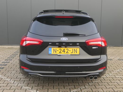 Ford Focus 1.0 EcoBoost Hybrid 155pk ST Line X | Panoramadak | Trekhaak | Winterpack | Adaptive Cruise | Cam... ActivLease financial lease