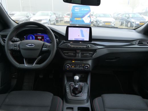 Ford Focus 1.0 EcoBoost Hybrid 155pk ST Line X | Panoramadak | Trekhaak | Winterpack | Adaptive Cruise | Cam... ActivLease financial lease