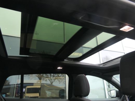 Ford Focus 1.0 EcoBoost Hybrid ST Line | Panoramadak | Trekhaak | B&O | Winterpack | Dodehoek Detectie | Pri... ActivLease financial lease